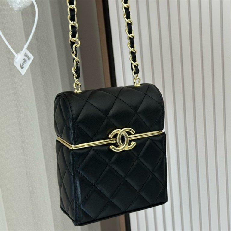 chanel リップケース