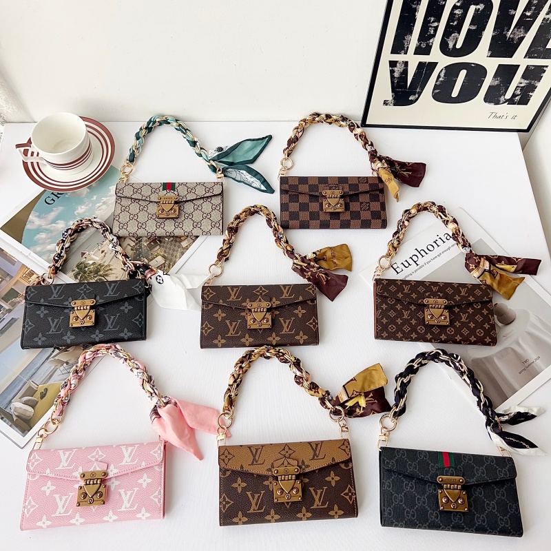 ハイブランド 手帳型 iphoneケース 三つ折り ルイヴィトン iphone17/17pro ケース 手帳型 gucci iphone16pro/15pro ケース チェーン付き ブランド カード収納 大人 スマホケース 高級